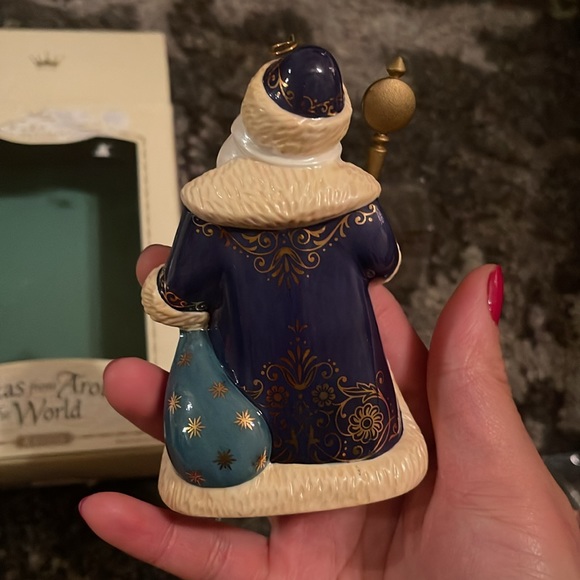 Hallmark Keepsake Santas From Around The World Russia - Picture 5 of 5